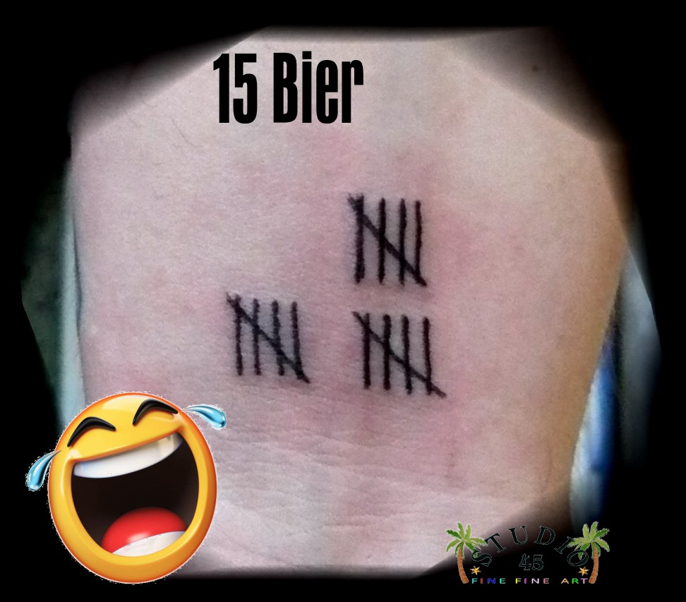 15 Bier Strichliste Handgelenk Liner Black Tattoo Recklinghausen STUDIO 45